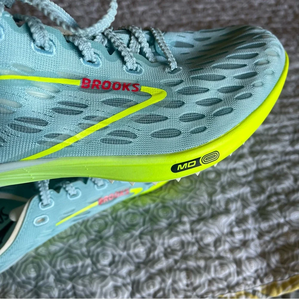 🏃🏃Size 9 Men's/10.5 Women Brooks ELMN8 7 Track Spikes. NEW w/o‎ box